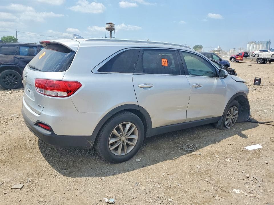 2018 KIA SORENTO LX 3