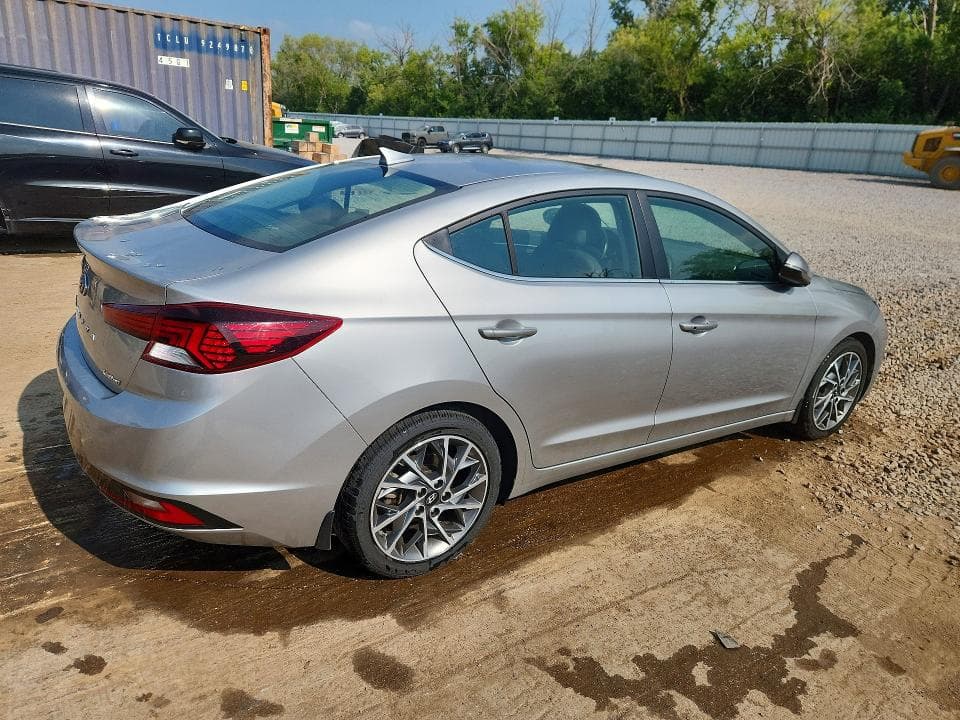 2020 HYUNDAI ELANTRA LIMITED 3