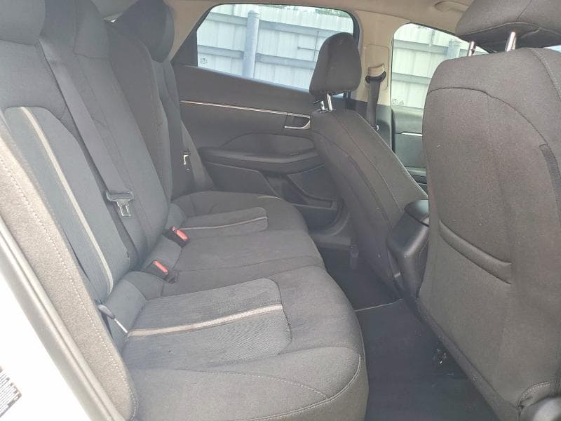 2022 HYUNDAI SONATA SE 10