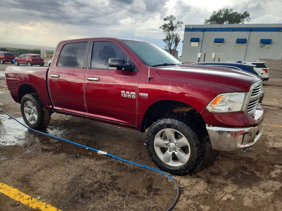 2017 RAM 1500 SLT 4