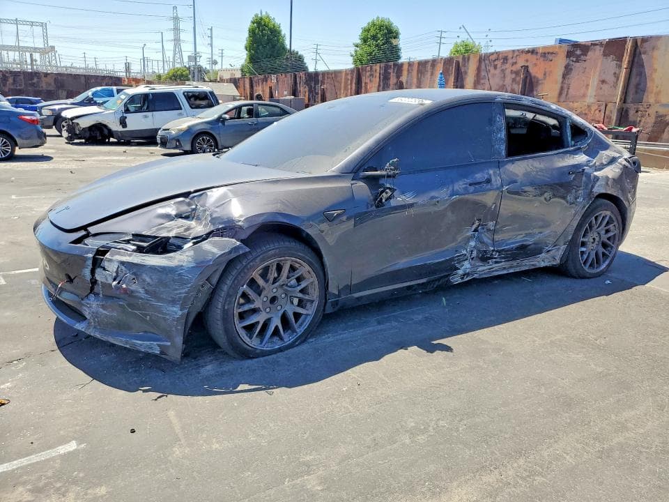 2026 TESLA MODEL 3 - 1