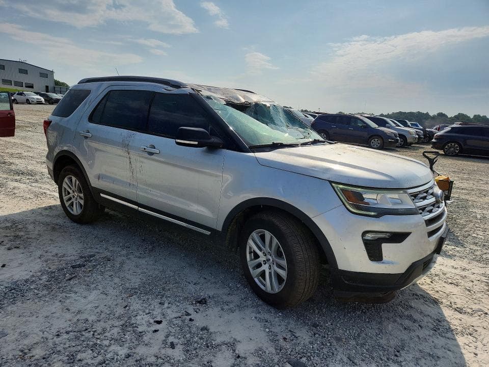 2019 FORD EXPLORER XLT 4
