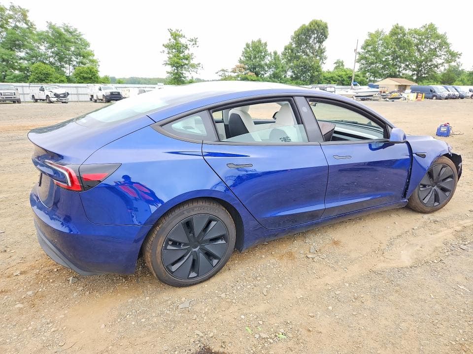 2026 TESLA MODEL 3 3