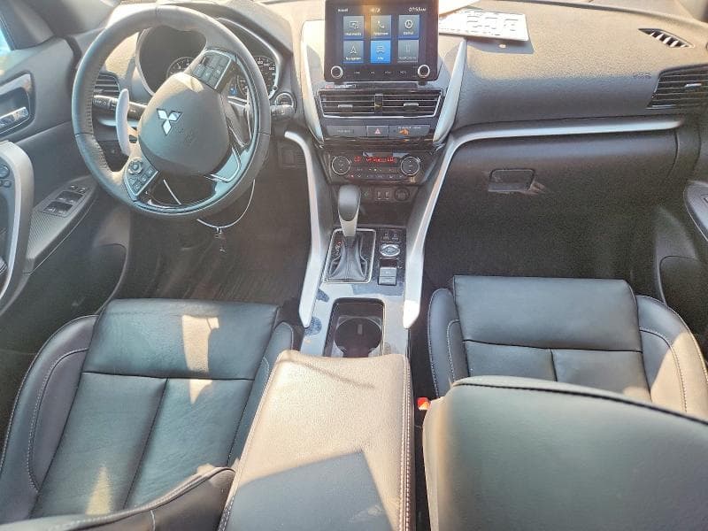 2025 MITSUBISHI ECLIPSE CROSS LE 8