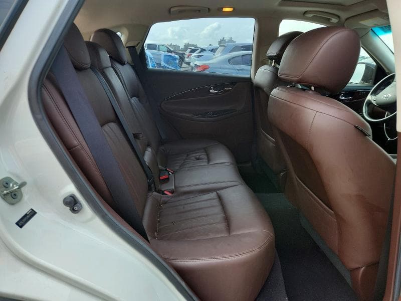 2017 INFINITI QX50 BASE 10