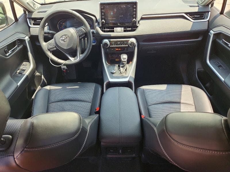 2022 TOYOTA RAV4 LIMITED 8