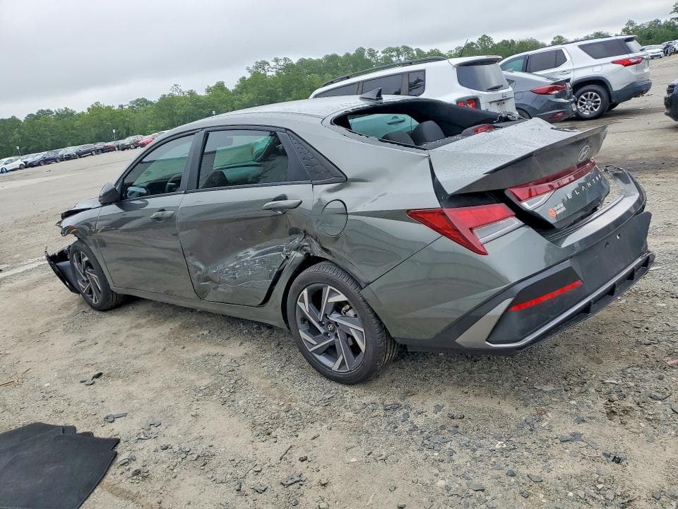2025 HYUNDAI ELANTRA SEL SPORT 2