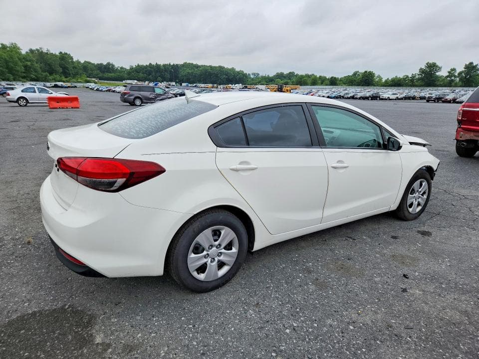 2017 KIA FORTE LX 3