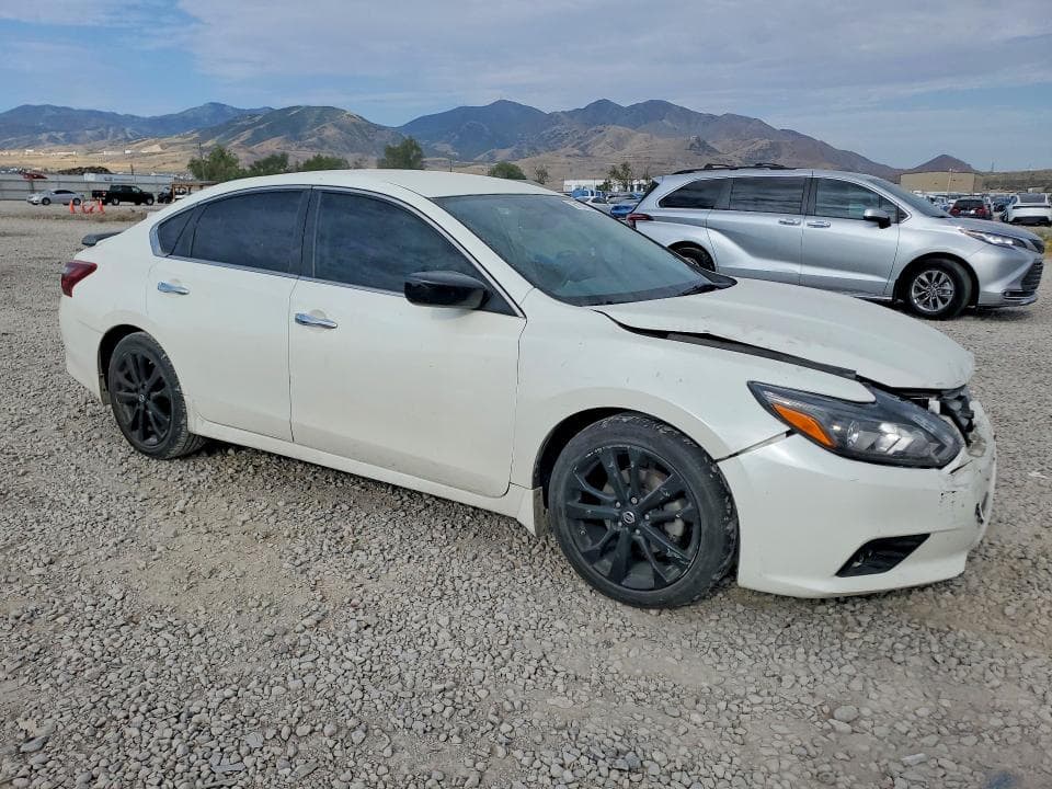 2017 NISSAN ALTIMA 2.5 SR 4
