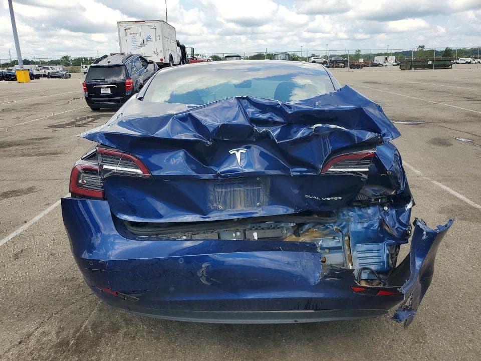 2018 TESLA MODEL 3 6