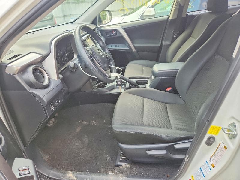 2017 TOYOTA RAV4 LE 7