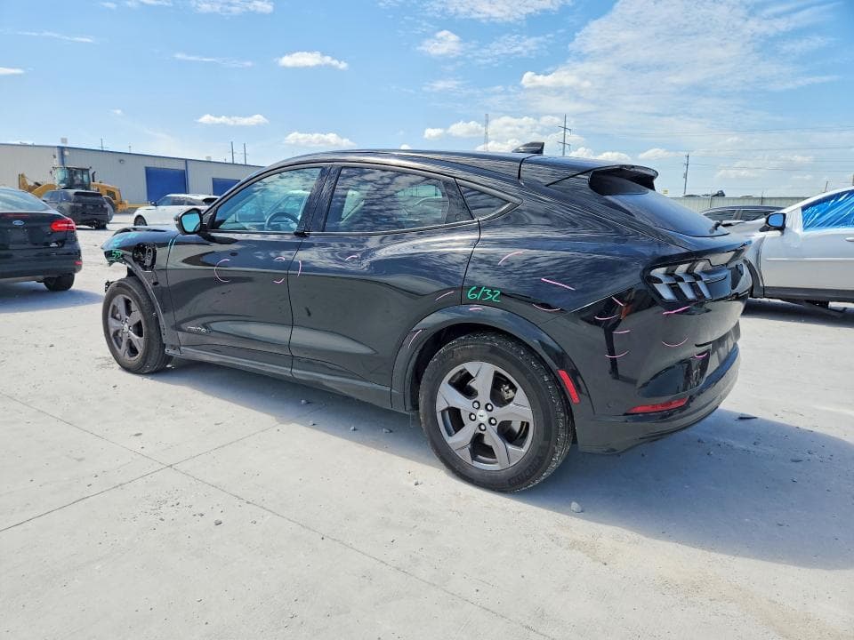 2023 FORD MUSTANG MACH-E PREMIUM 2