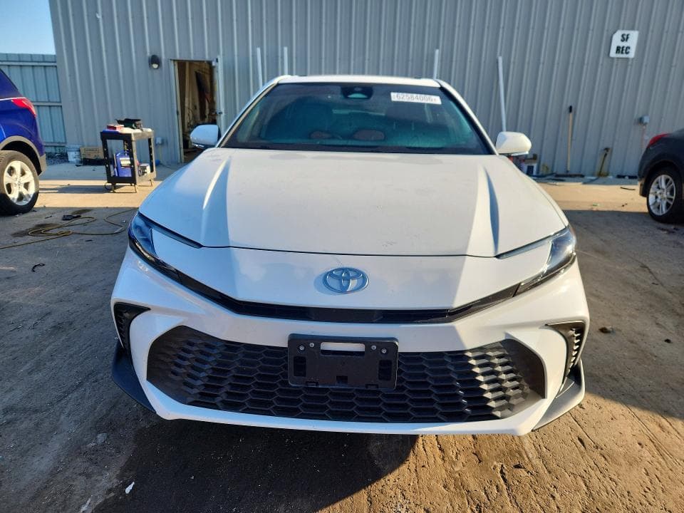 2025 TOYOTA CAMRY SE 5