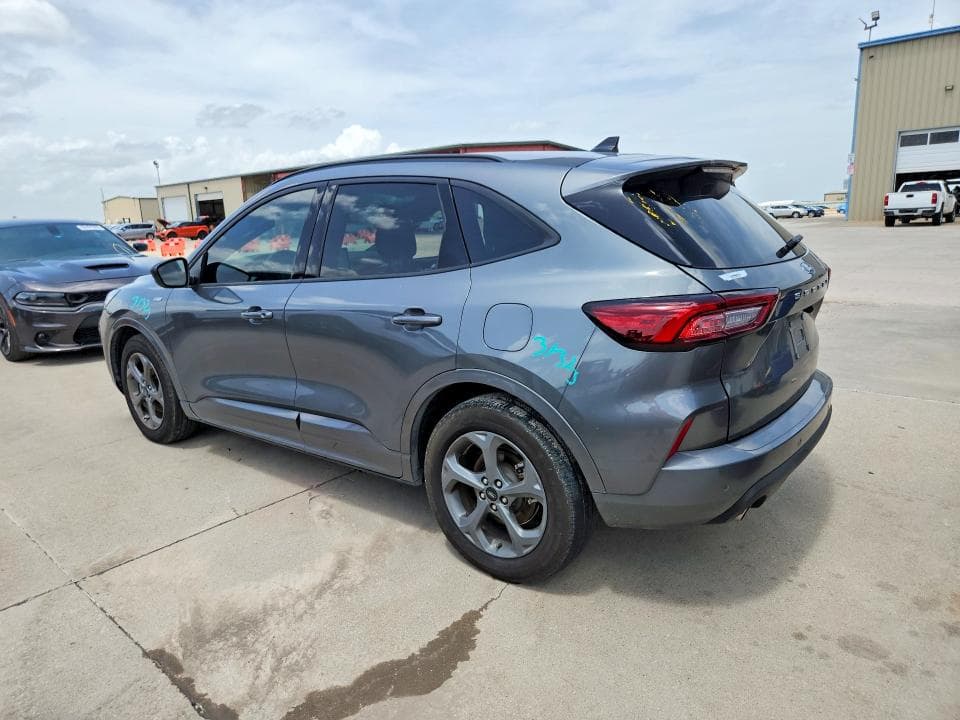 2024 FORD ESCAPE ST LINE 2
