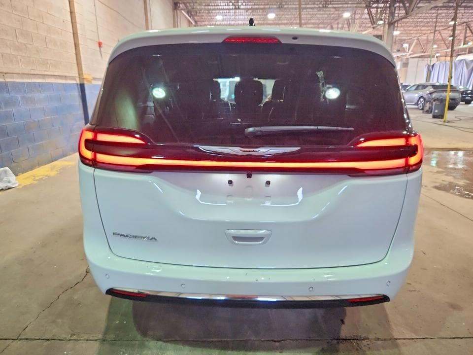 2026 CHRYSLER PACIFICA SELECT 6