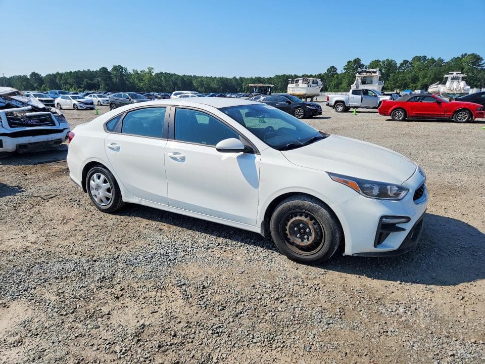 2021 KIA FORTE FE 4