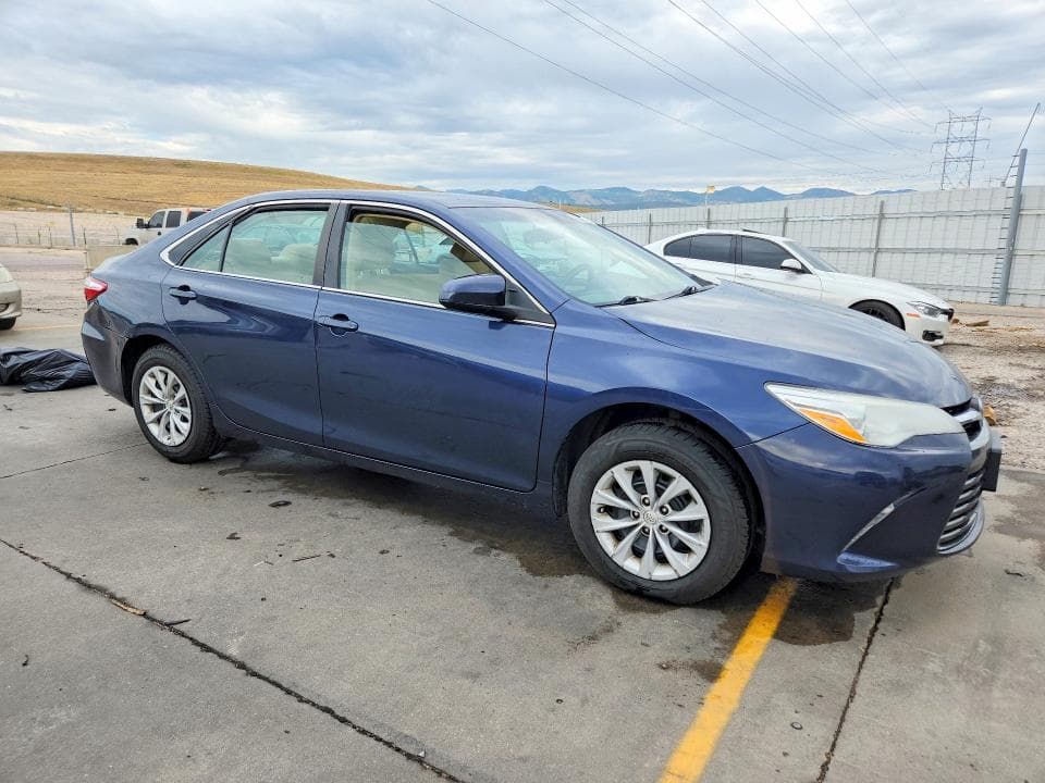2017 TOYOTA CAMRY LE 4