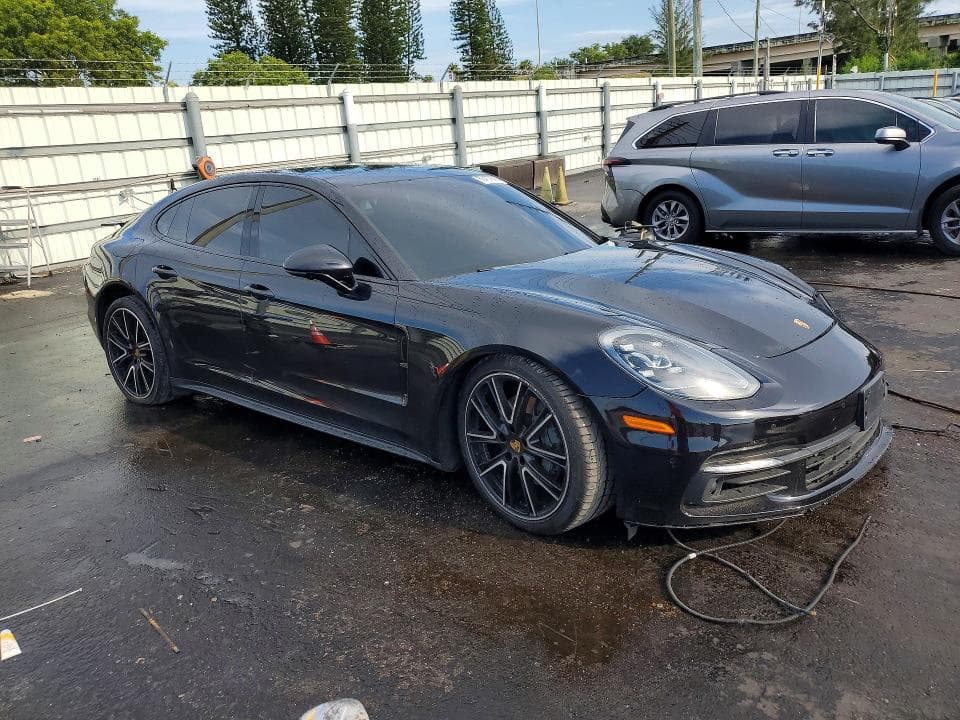 2018 PORSCHE PANAMERA 4S 4