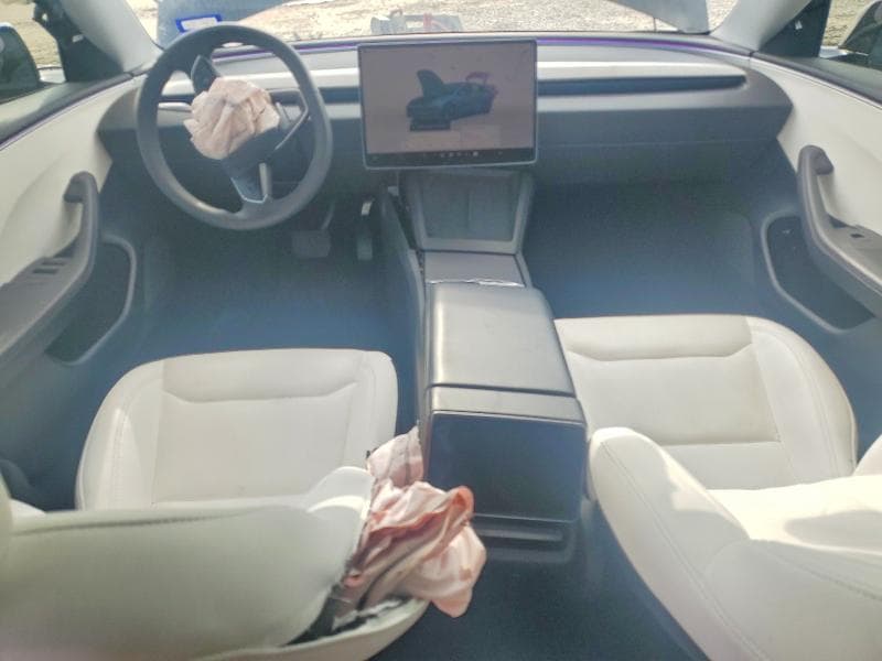 2026 TESLA MODEL 3 8