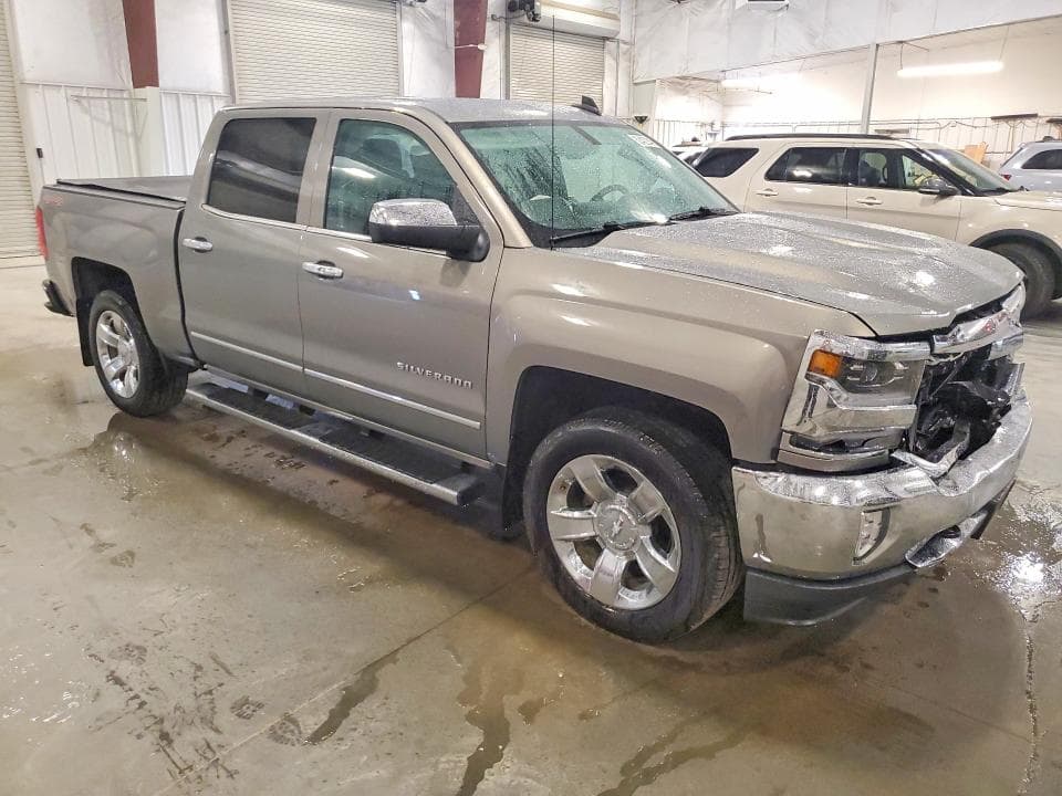 2017 CHEVROLET SILVERADO K1500 LTZ 4
