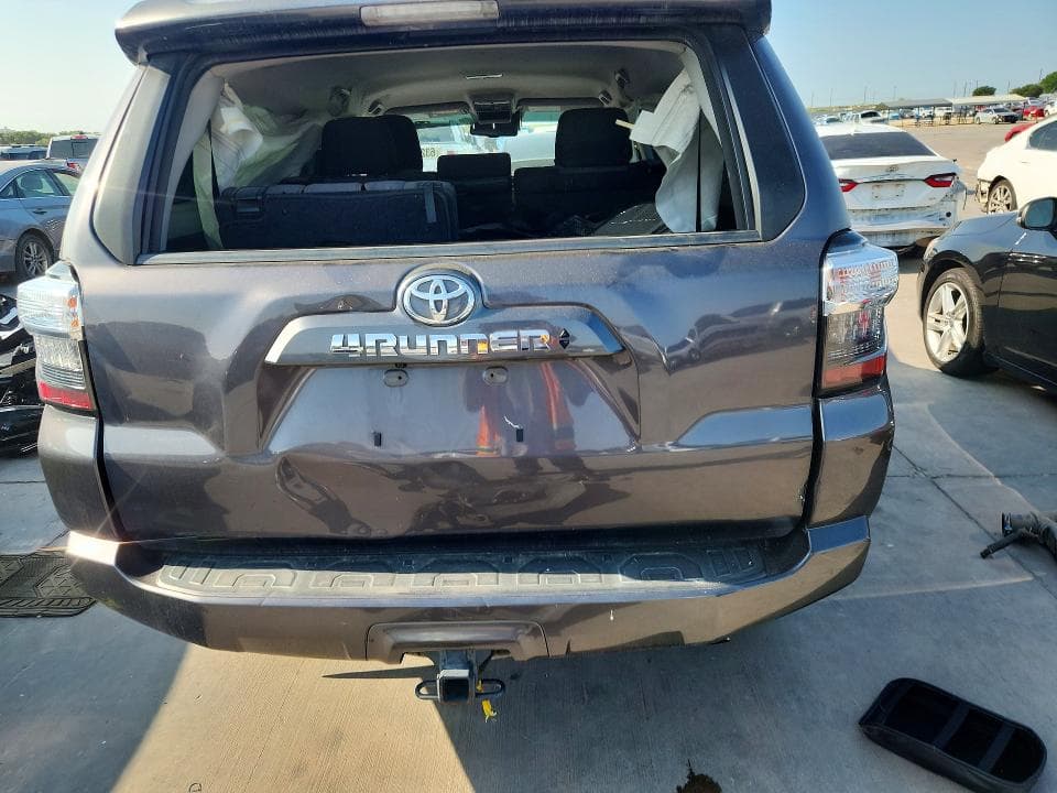2021 TOYOTA 4RUNNER SR5 6