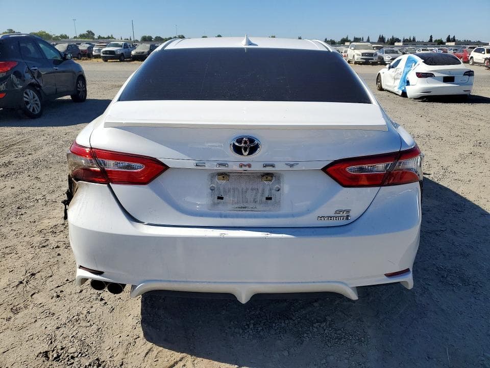 2019 TOYOTA CAMRY HYBRID SE 6