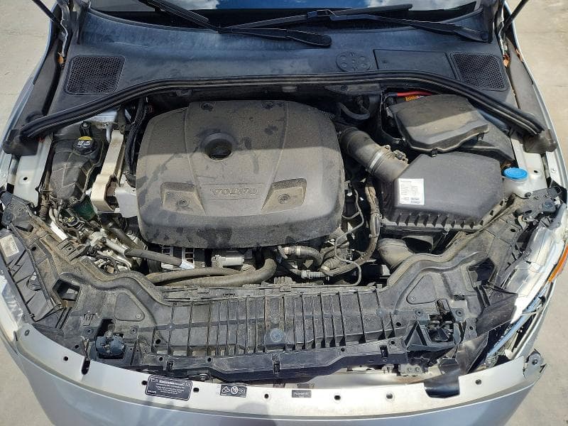 2017 VOLVO S60 PLATINUM 11