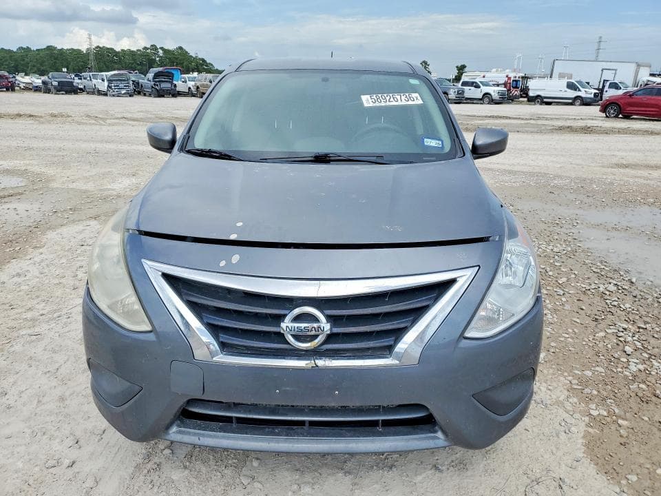 2019 NISSAN VERSA SV 5