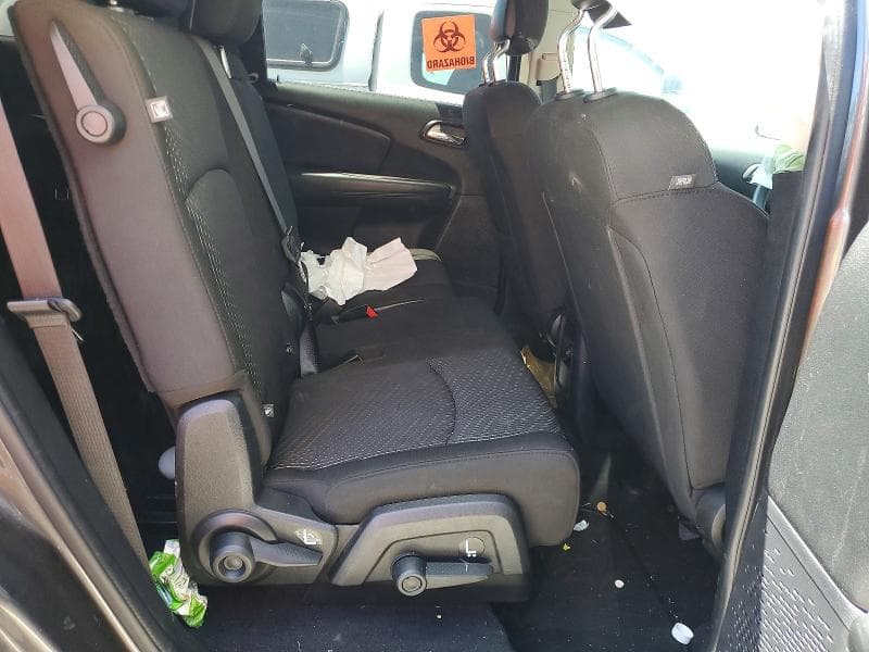2019 DODGE JOURNEY SE 11