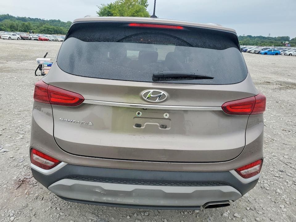 2019 HYUNDAI SANTA FE SE 6