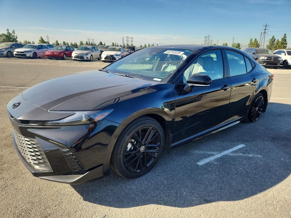 2026 TOYOTA CAMRY SE - 1