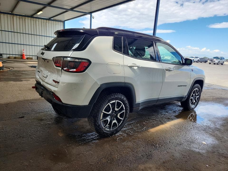 2025 JEEP COMPASS TRAILHAWK 3