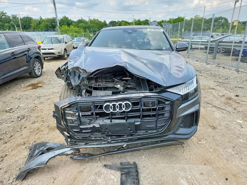 2020 AUDI Q8 PRESTIGE S-LINE 5
