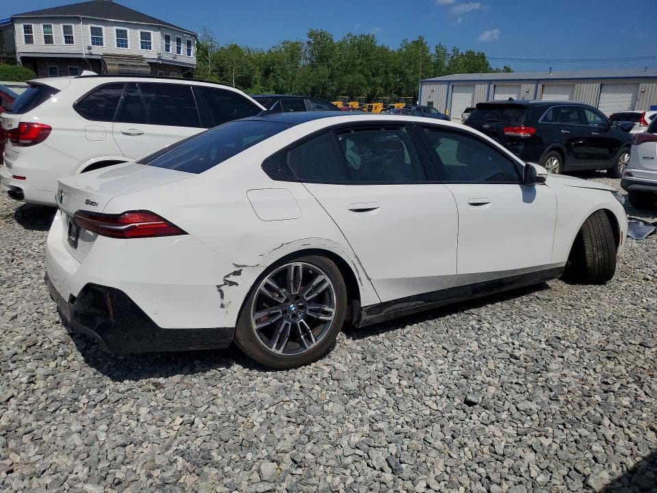 2024 BMW 530 XI 3
