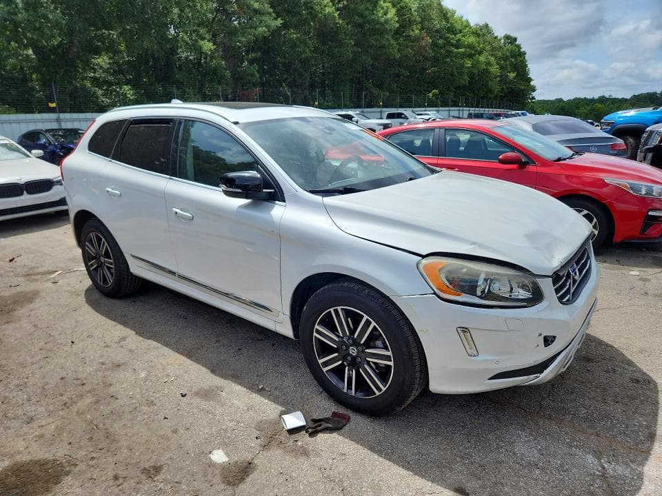 2017 VOLVO XC60 T5 DYNAMIC 4