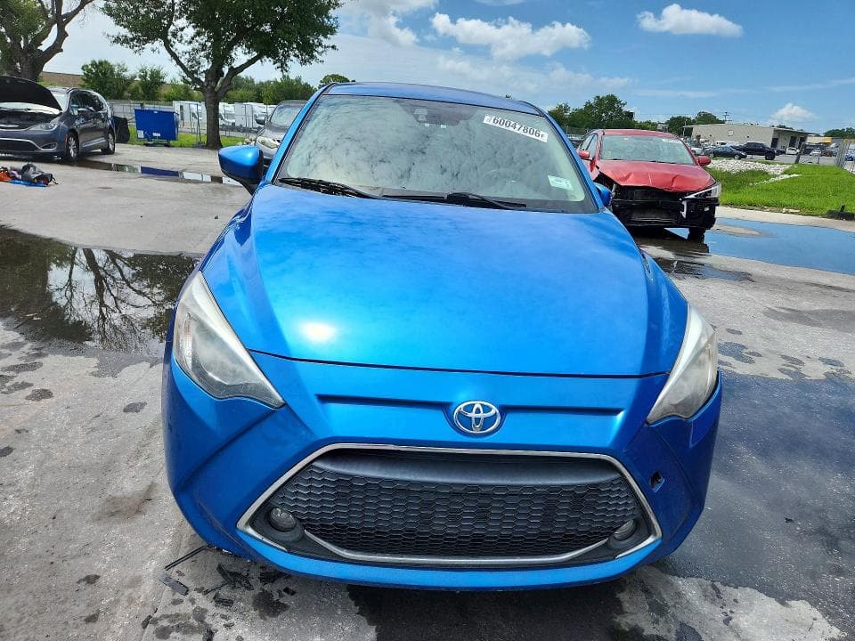 2019 TOYOTA YARIS LE 5