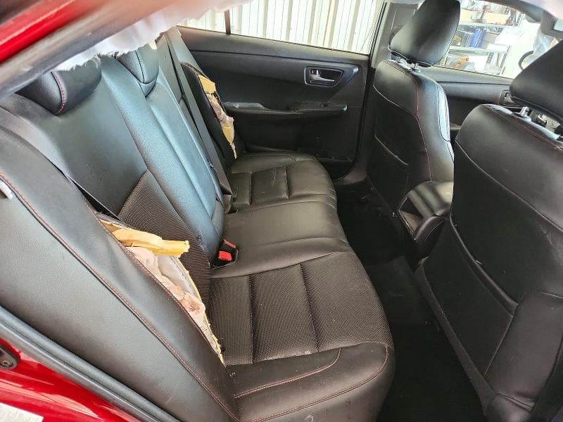 2017 TOYOTA CAMRY SE 10