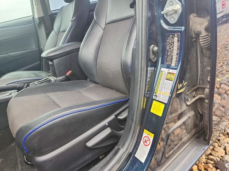 2018 TOYOTA COROLLA SE 12