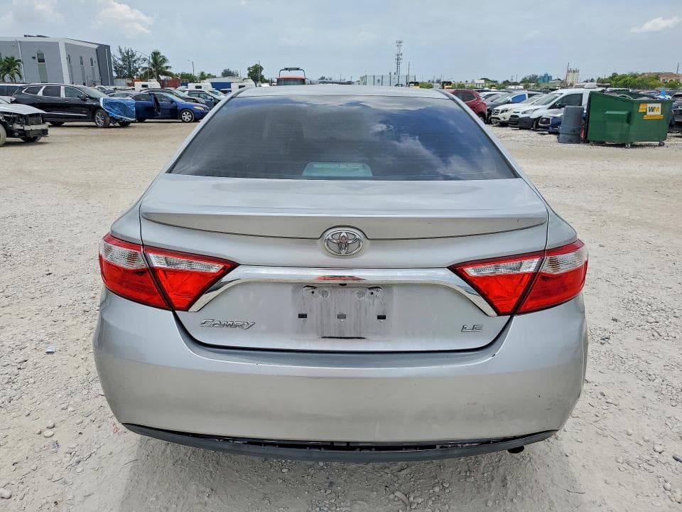 2017 TOYOTA CAMRY LE 6