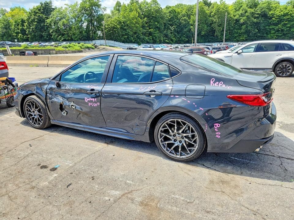 2026 TOYOTA CAMRY SE 2