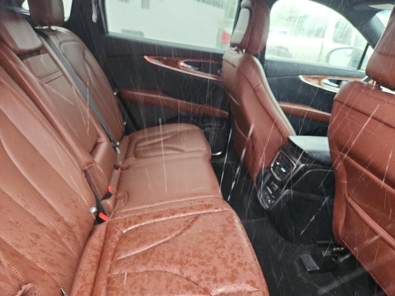 2020 LINCOLN NAUTILUS RESERVE 11