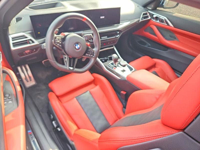 2025 BMW M4 COMPETITION 8