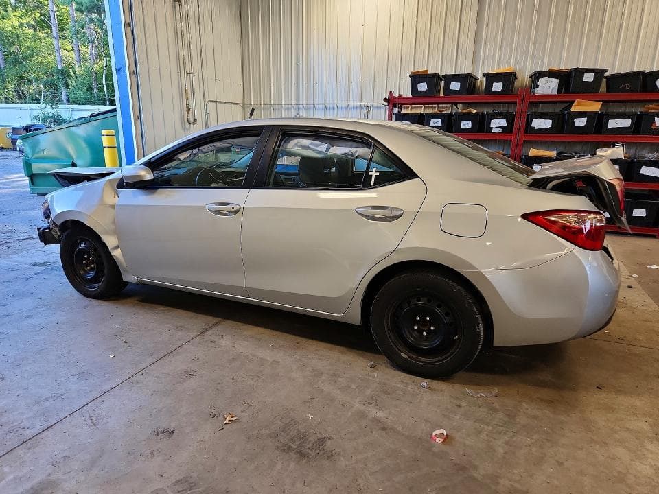 2017 TOYOTA COROLLA LE 2