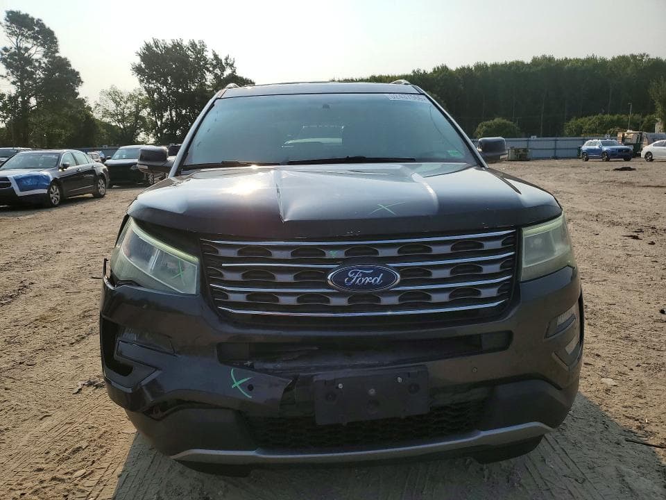 2017 FORD EXPLORER XLT 5