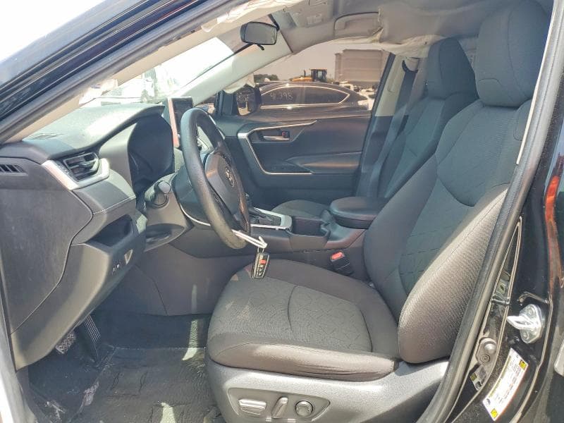 2023 TOYOTA RAV4 XLE 7