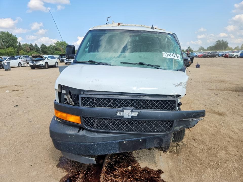 2018 CHEVROLET EXPRESS 5