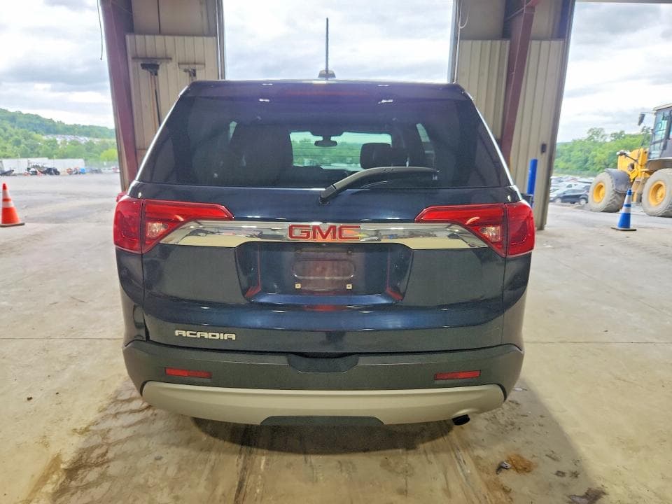 2017 GMC ACADIA SLE 6