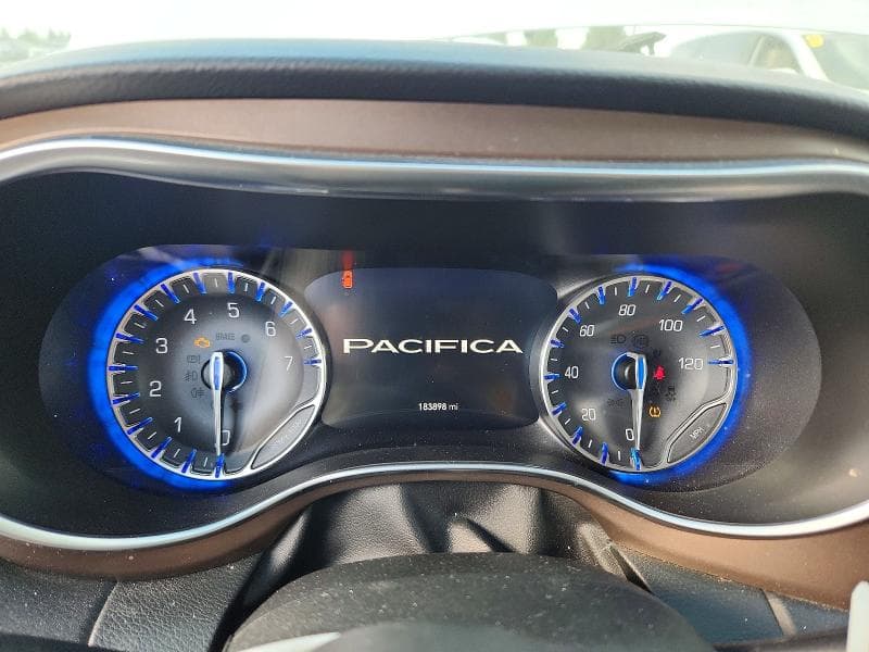 2018 CHRYSLER PACIFICA TOURING L PLUS 9