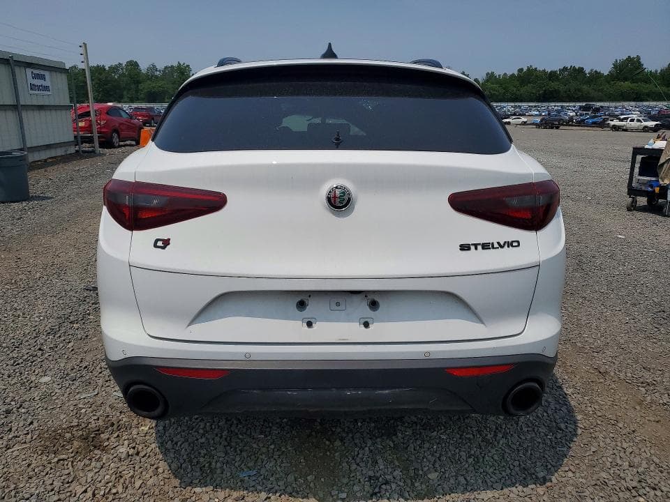 2019 ALFA ROMEO STELVIO 6
