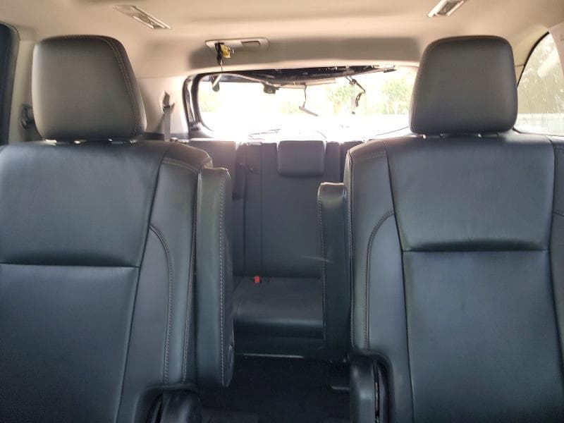 2019 TOYOTA HIGHLANDER XLE 10